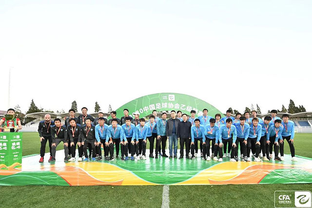 费城联合逆转芝加哥火焰，连续赢得八场比赛